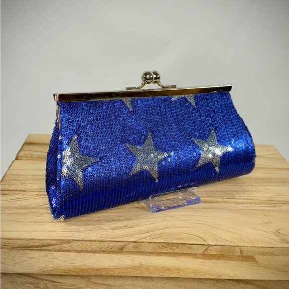 SOLD Blue and Silver Star Sequin Kiss-Lock Clutch - Picture 6 of 14